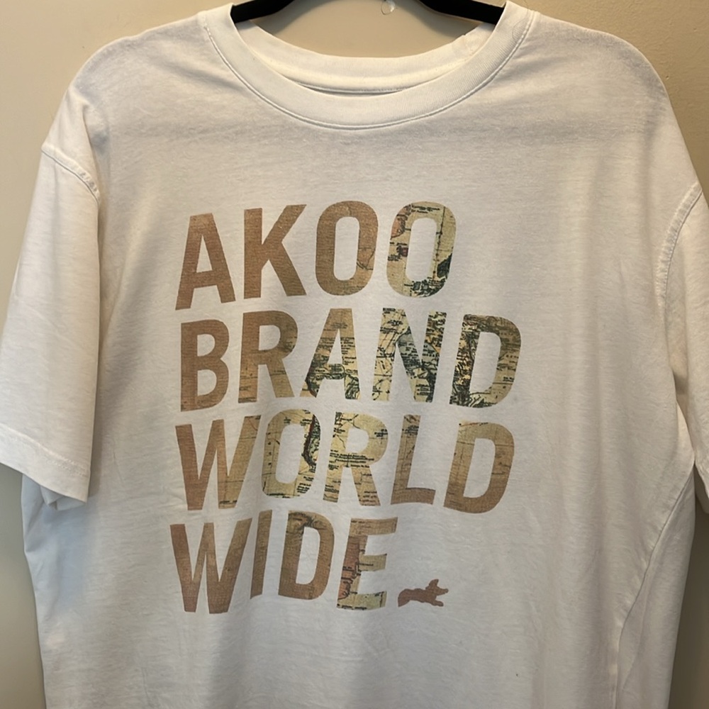 AKOO Brand World Wide 🦊 T-Shirt Size XL